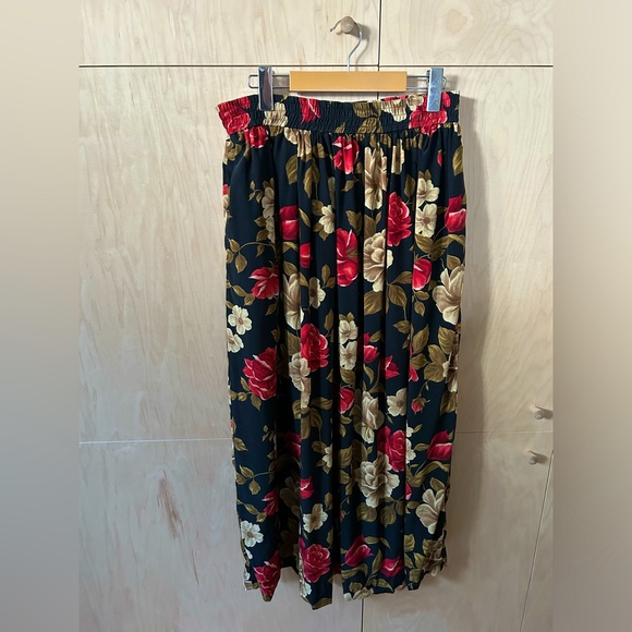 Jones New York 100% Silk Skirt - Picture 1 of 4